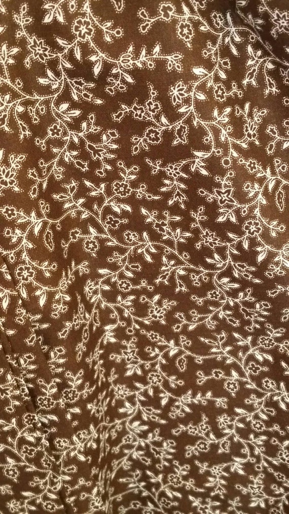 Free Shipping By The Yard 100 Percent Cotton White Flowers on a Vivid Brown Background, Quilting, Sewing, Decorating Fabric