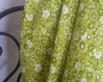 Fabric Green Small Flowers Quilting 2-Yard Sale Bundle of Fabric Traditions Rainbow 100% Cotton Fabric for Sewing Crafting Free Shipping