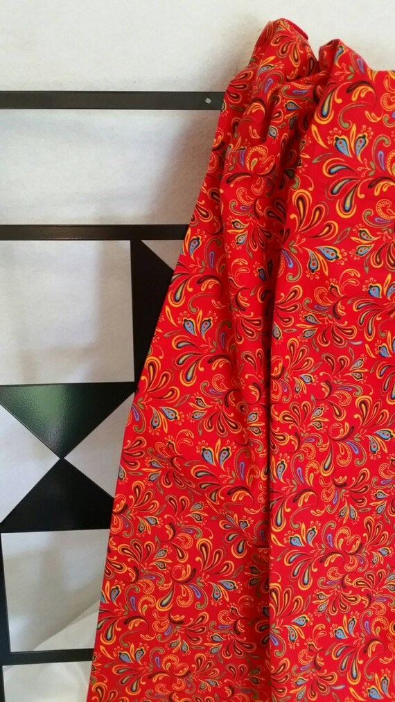 Free Shipping By the Yard Bright Red Background Quilting Fabric 100 Percent Cotton, Sewing, Crafting, Quilting Fabric