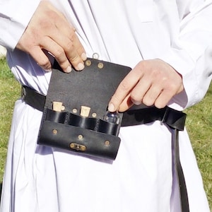 Zaubertrankhalter: Gürteltasche aus Leder, inklusive 3 Flaschen. Für LARP, Fantasy, Fasching und Cosplay. Geschenkidee!