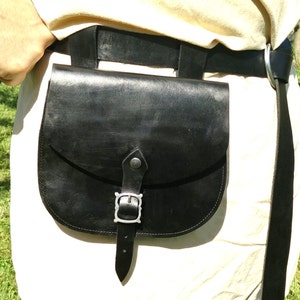 Medieval belt bag, made in leather, for Historical costumes