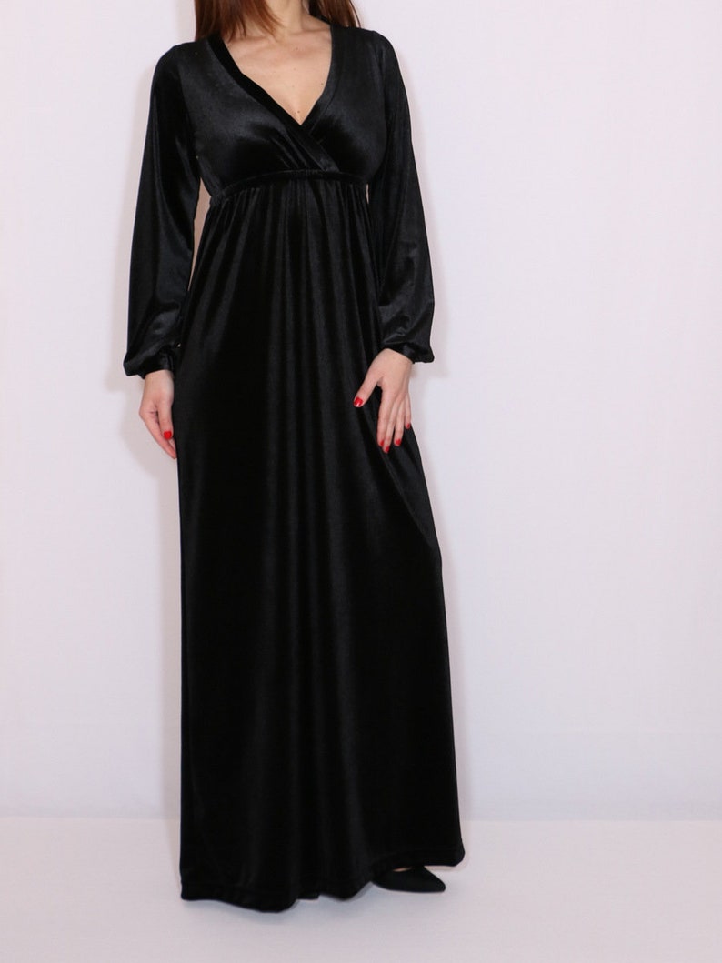 black velvet maxi dress long sleeve