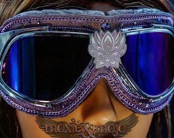 Gafas Burning Man, flor de loto púrpura brillante. Gafas protectoras para festivales adornadas, motocicleta