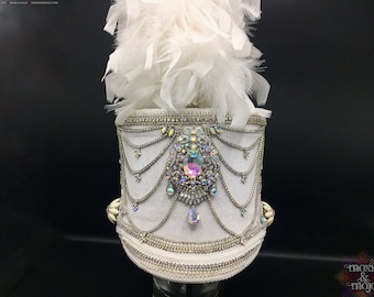 Sombrero de boda adornado de lujo: "Decadence" cristales blancos y perlas, alta costura festiva