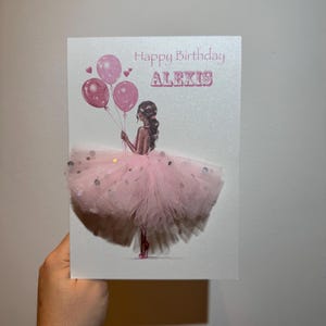 A5 A4 fait main 3D personnalisée fille dans une robe carte d'anniversaire toute occasion carte tutu rose jupe tulle paillettes jolie carte ballons fille noire