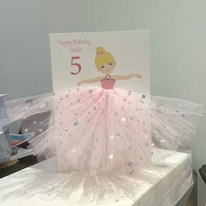 A5 A4 grande carte d'anniversaire personnalisée ballerine blonde faite main carte 3d jupe tutu jupe rose carte unique