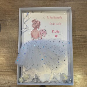 A4 grande carte personnalisée de luxe pour fille en robe de mariée, future mariée carte tutu rouge jupe 3D carte de luxe unique mignonne