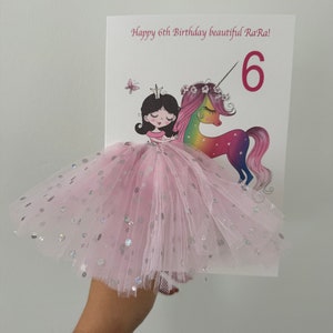 A5 A4 grande fille personnalisée faite main avec carte d'anniversaire licorne carte unique 3d tutu jupe carte de luxe cheveux bruns rose invitation d'anniversaire