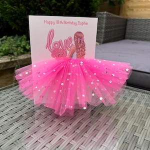A5 A4 grande carte d'anniversaire 3D personnalisée faite main pour fille en robe toutes les occasions carte tutu rose jupe tulle paillettes jolie carte cheveux bruns