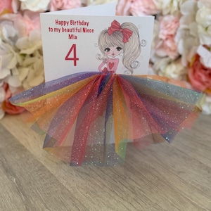 A5 A4 personnalisé 3D fille dans une robe carte d'anniversaire toute occasion carte arc-en-ciel tutu jupe tulle cheveux blonds queue de cheval mignon haute poney