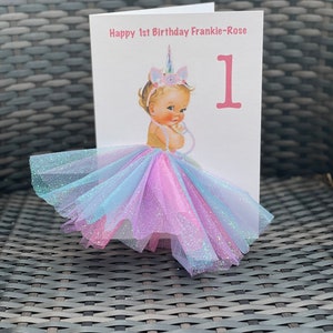 A5 personnalisé premier anniversaire bébé fille carte d'anniversaire licorne fille arc-en-ciel tulle 3d tutu jupe carte toute occasion unique
