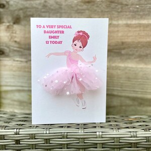 A5 A4 fait à la main personnalisé 3d patineur sur glace fille carte d'anniversaire n'importe quelle occasion carte rose tutu jupe tulle paillettes jolie fille en robe bonne chance
