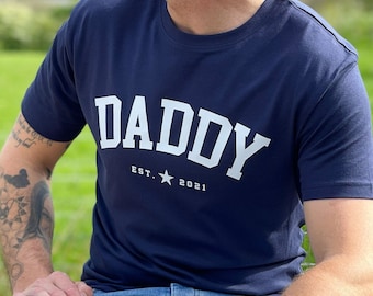 Personalised Daddy T Shirt, Custom gift for a new dad, Gift For Him, Gift For Grandad, Birthday Gift For dad, New Dad Gift, gift for brother