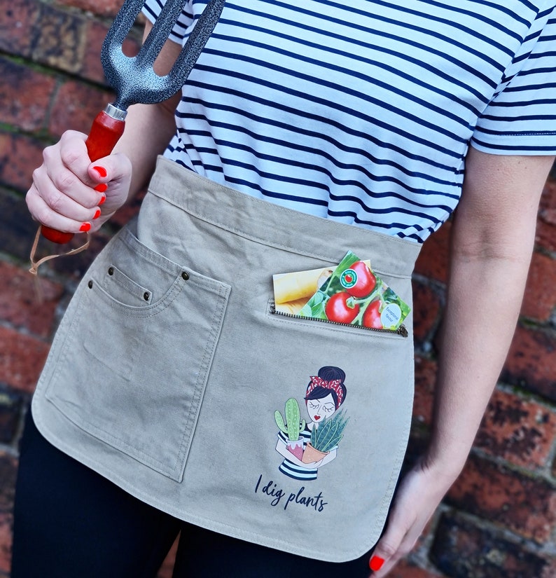 Personalised Plant Lady Gardening Apron, Personalized Gardening apron for her, Gardening birthday gift , gift for her, mothers day gift, image 2