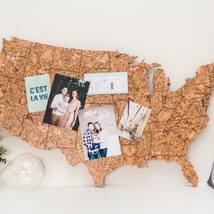 Travel Map US - Made of Cork / Engraved US Map / Gift for Travel Lover / Adventure Lover Decor
