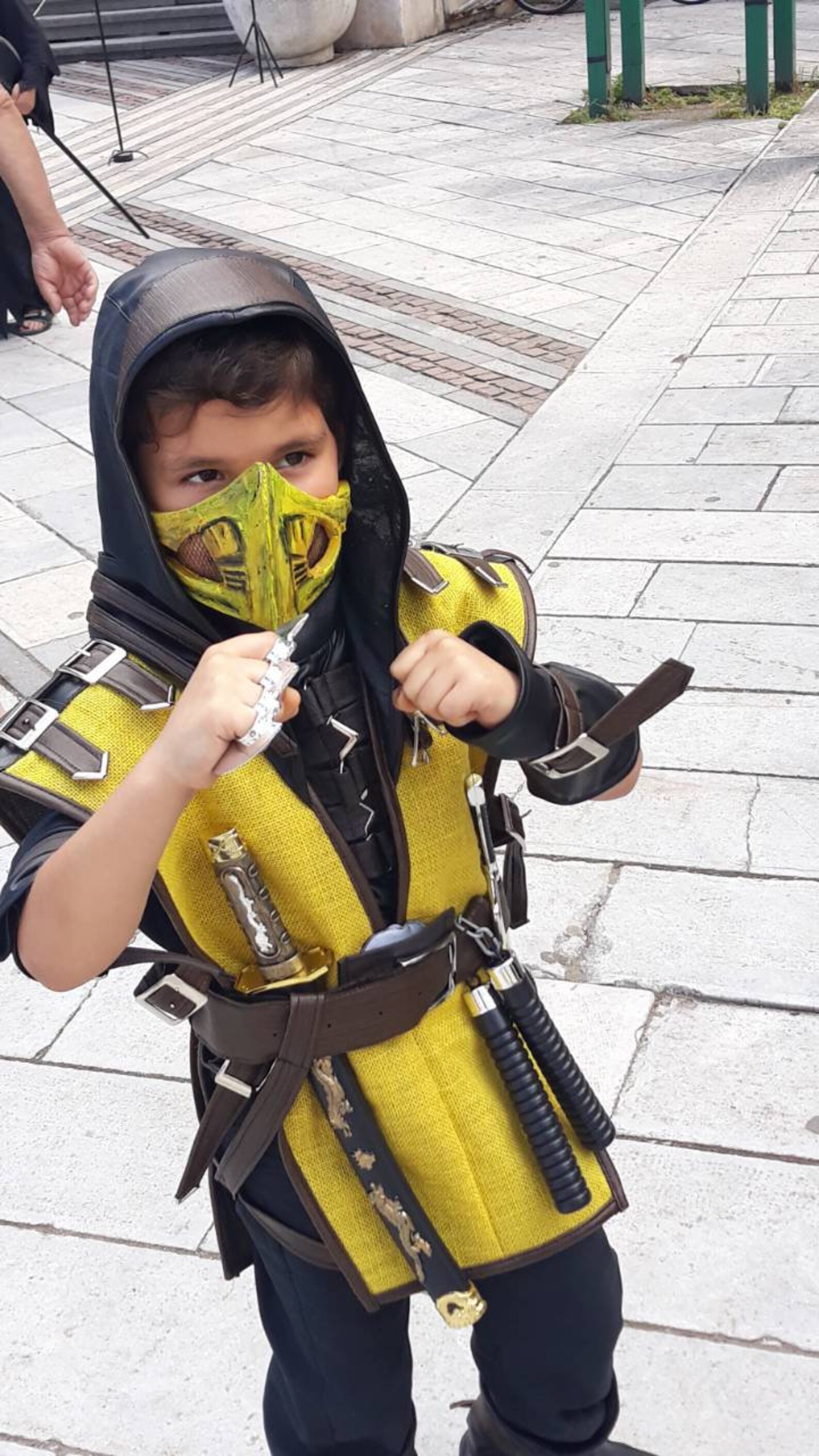 Kids Mortal Kombat Scorpion Cosplay Costume Avec Masque Inclus Etsy kids-mortal-kombat-scorpion-cosplay-costume-avec-masque-inclus-etsy
