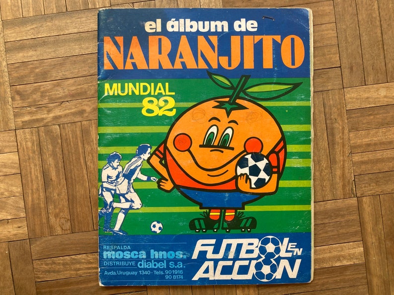 Spain 1982 Naranjito Rare Sticker Album from Uruguay No Panini Maradona Pelé imagem 1
