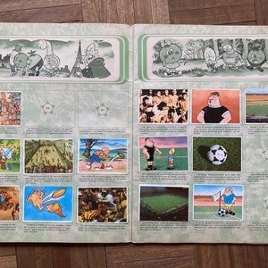 Spain 1982 Naranjito Rare Sticker Album from Uruguay No Panini Maradona Pelé imagem 3