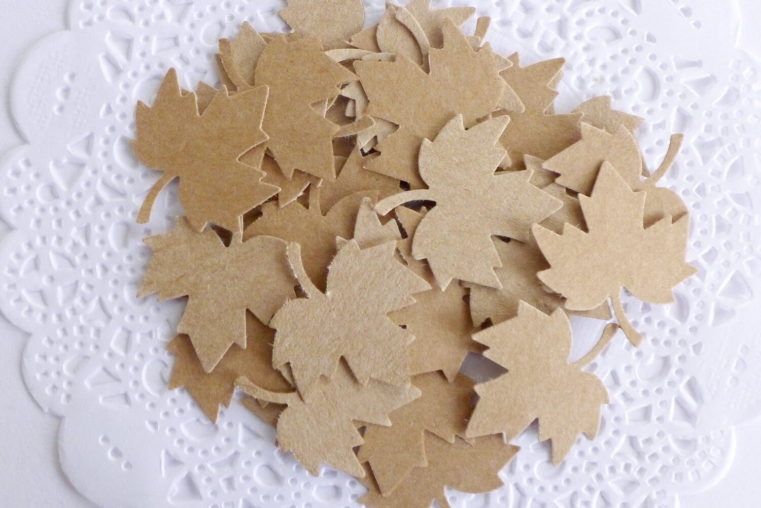 Maple Leaf Confett / Fall Weddng Decor / Handmade De Cut - Etsy