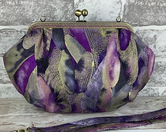 Dragonfly wings medium frame clutch bag, Purple clutch purse, Dragonfly frame handbag, Shoulder bag, Detachable strap, Handmade