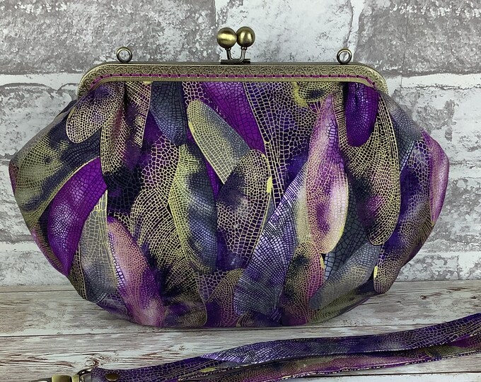 Dragonfly wings medium frame clutch bag, Purple clutch purse, Dragonfly frame handbag, Shoulder bag, Detachable strap, Handmade