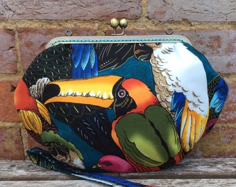 Toucans medium frame clutch bag, Tropical birds clutch purse, Jungle frame handbag, Shoulder bag, Birds of a Feather, Detachable strap