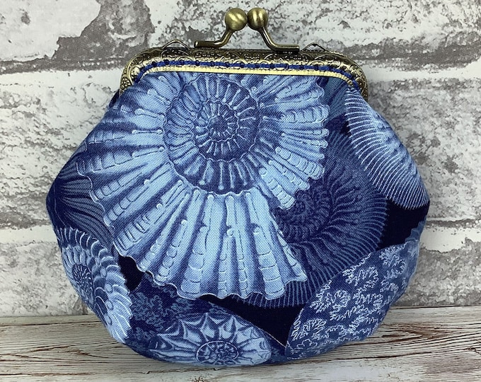 Ammonites frame coin purse, Fossils fabric coin purse, Kiss lock, Optional chain, Handmade