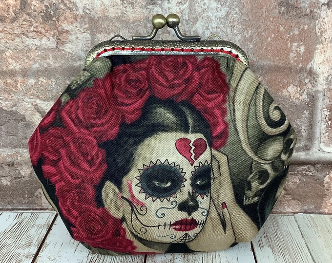 Gothic frame coin purse, Day of the Dead fabric coin purse, Change kiss lock wallet, Las Elegantes, Optional chain, Handmade