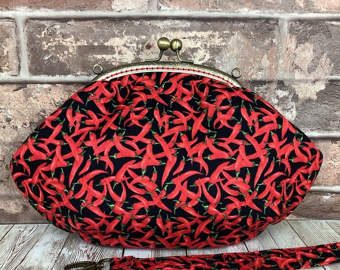 Chillis medium frame clutch bag, Chilli peppers clutch purse, Red frame handbag, Shoulder bag, Detachable strap, Handmade