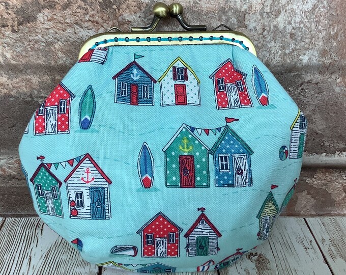 Beach huts frame coin purse, Seaside fabric coin purse, Optional chain, Handmade