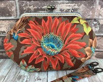 Floral medium frame clutch bag, Cactus flowers clutch purse, Floral frame handbag, Shoulder bag, Detachable strap, Handmade