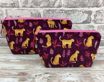 Cats zip case, Leopards zipper pouch, Flat bottomed fabric pouch, 2 size options, Handmade