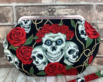 Skulls roses medium frame clutch bag, Gothic clutch purse, Skulls frame handbag, Rose Tattoo shoulder bag, Detachable strap, Handmade