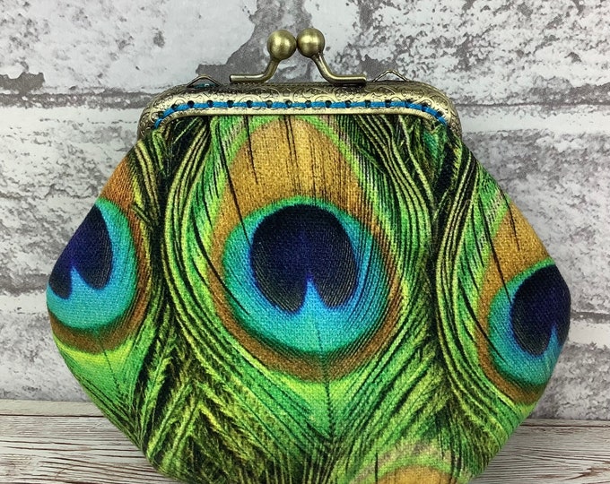 Peacock feathers frame coin purse, Peacock fabric coin purse, Change kiss lock wallet, Optional chain, Handmade