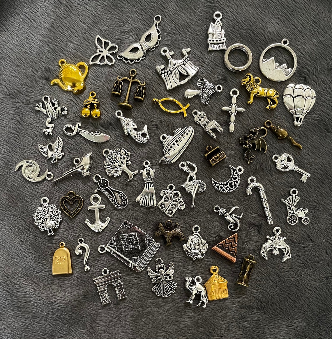 Charm Casting Mat. Charm Reading Mat. Pendulum Readings. Etsy Canada