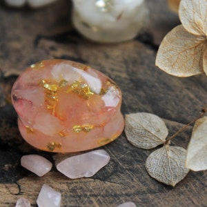 Teardrop Rose Quartz Stone Plugs: Gold Bridal Gauges
