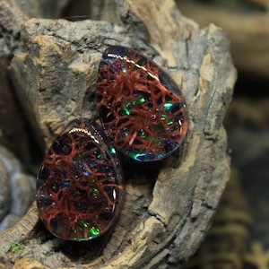 Teardrop Garnet Resin Plugs: January Birthstone Gauges