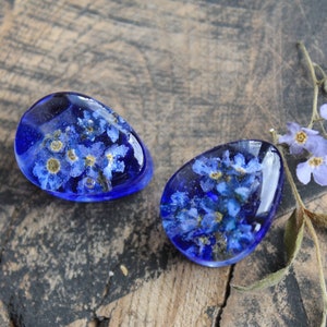 Forget Me Not Plugs: Teardrop Resin Ear Tunnels with Pressed Flowers