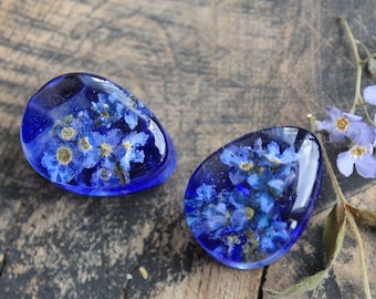 Forget Me Not Plugs: Teardrop Resin Ear Tunnels with Pressed Flowers