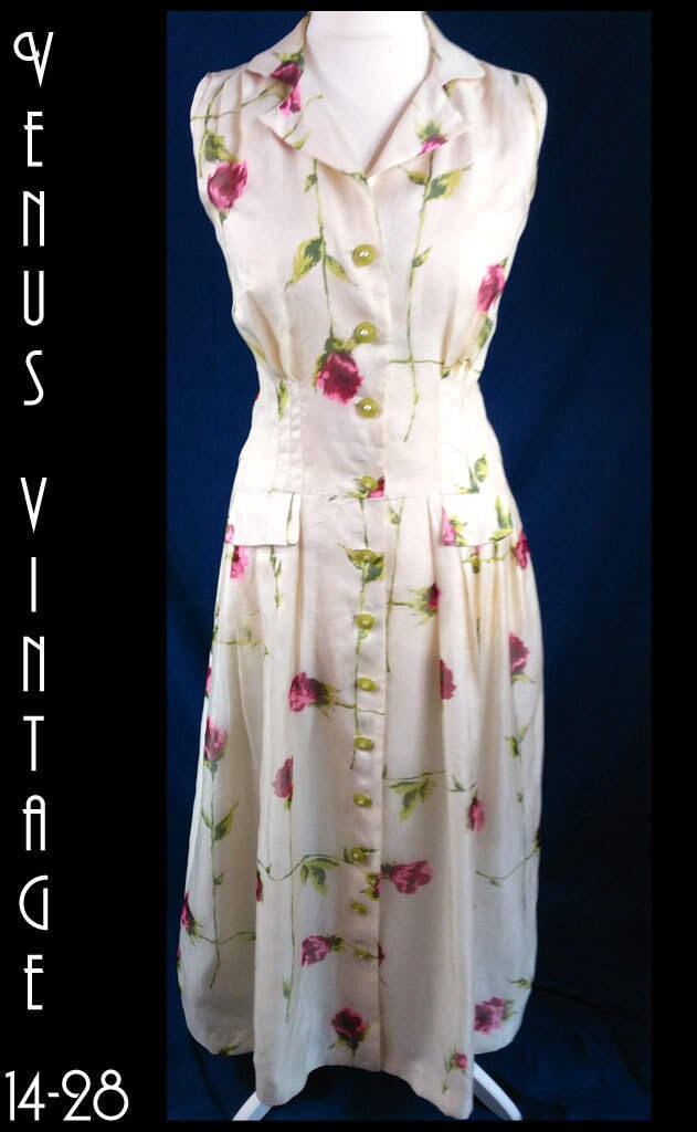 are venus dresses true to size