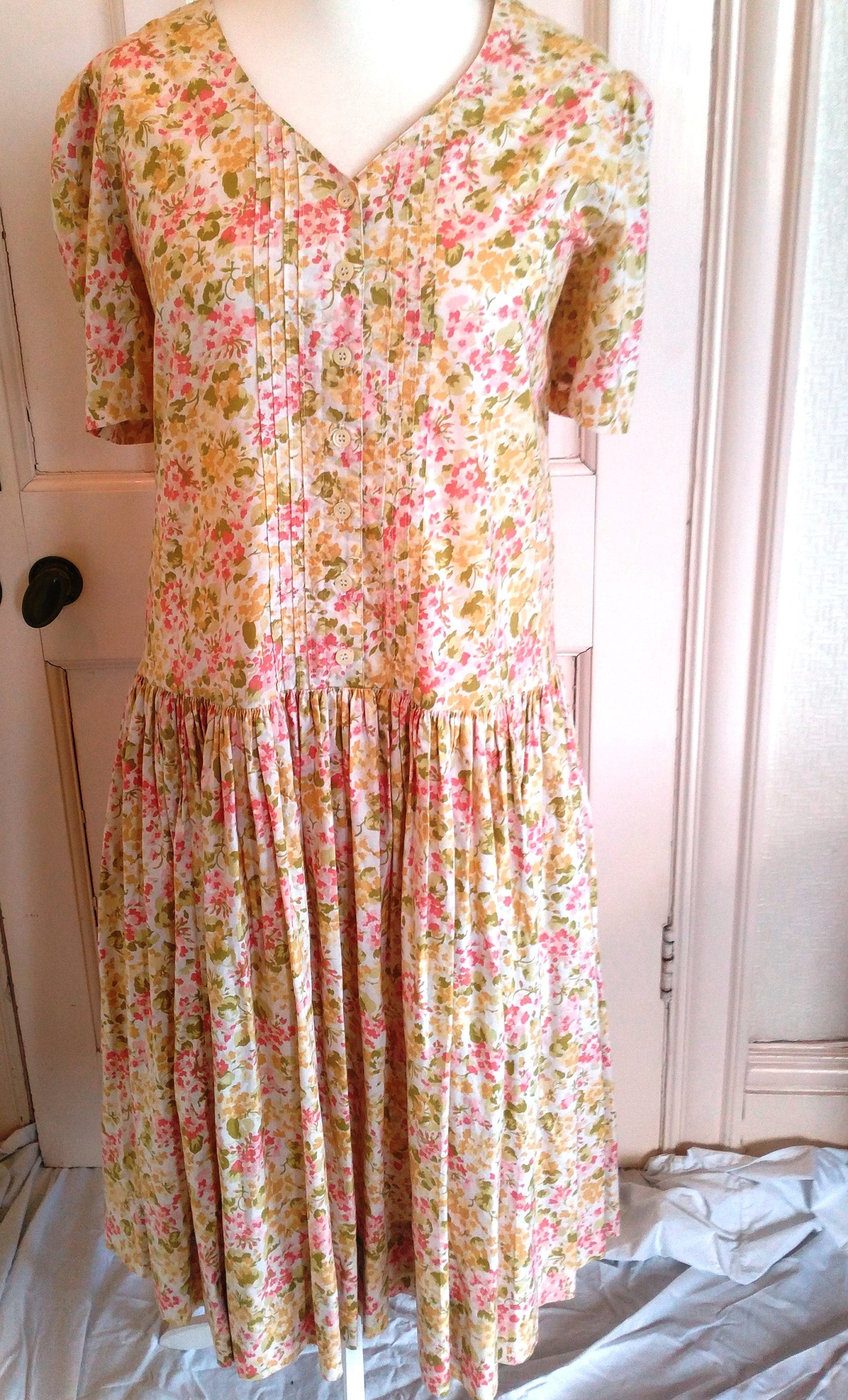 Laura ashley clothing vintage online