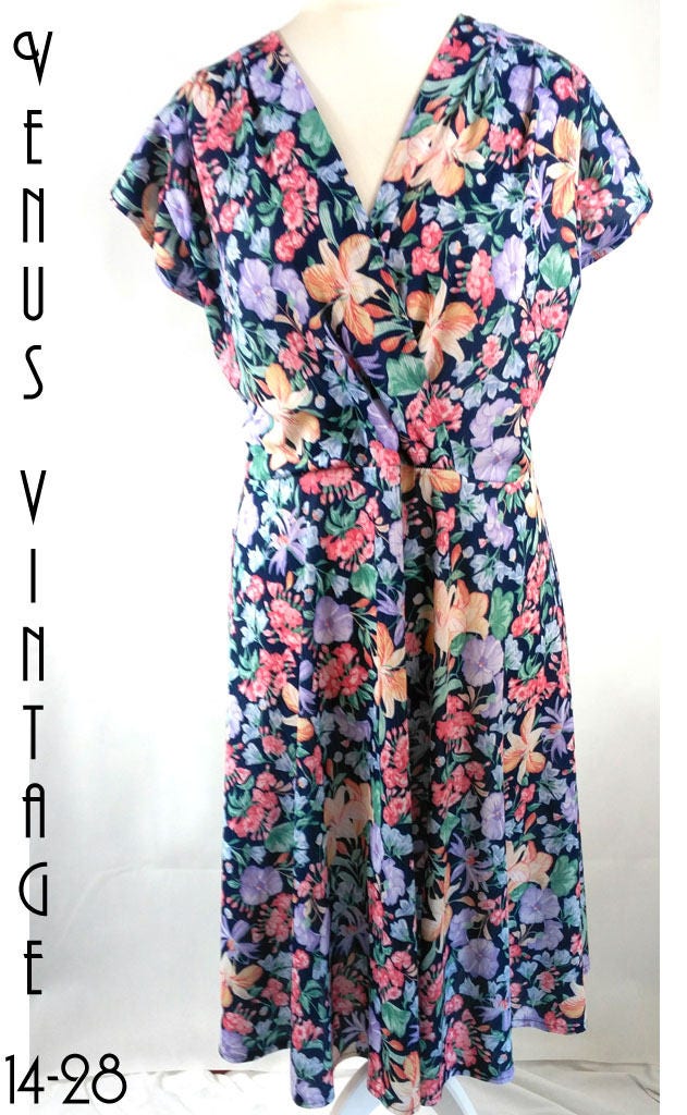 Size 24 vintage best sale dress
