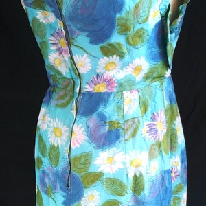 UK 12 14 Vintage 1960s Wrap Dress Wiggle Handmade Floral Blue Green Mad Men US 8 10 Bust to 40 102cm image 4