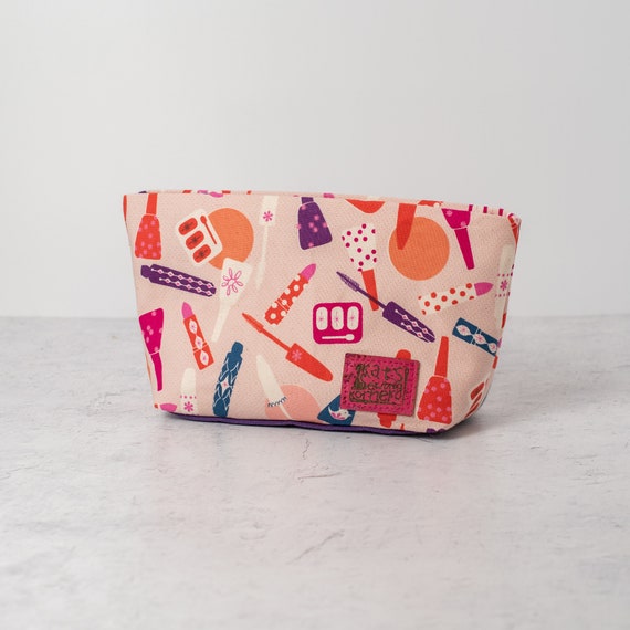 Medium size makeup bag deals