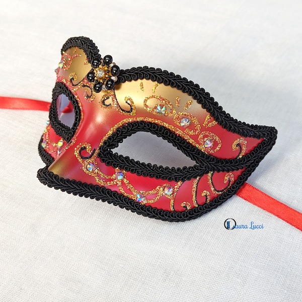 Masque de mascarade Cléopâtre rouge, masque pour les yeux rouge, or et noir