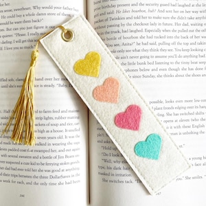 HEARTS Bookmark, Felt Bookmark, Handmade Bookmark, Love Books, Hello Lovely Bookish, Gift
