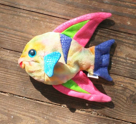 Ty Aruba Fish Beanie Baby Beanie Babies Plushies Rainbow