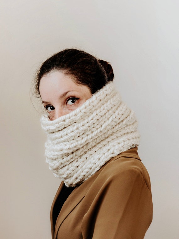 Ivory Chunky Cowl FREE SHIPPING Knit 