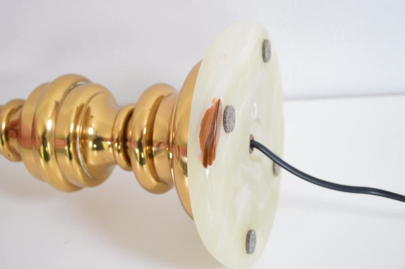 Brass and Onyx Marble Table Lamp or Desk Lamp Italy 1960 interior decoration Home interior signed Franco Bosi glam style