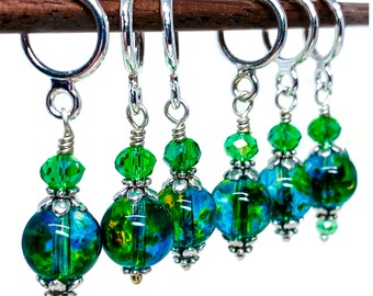 Knitting & Crochet Stitch Markers, Ocean blue and lime green glass bead stitch markers, planet Earth theme
